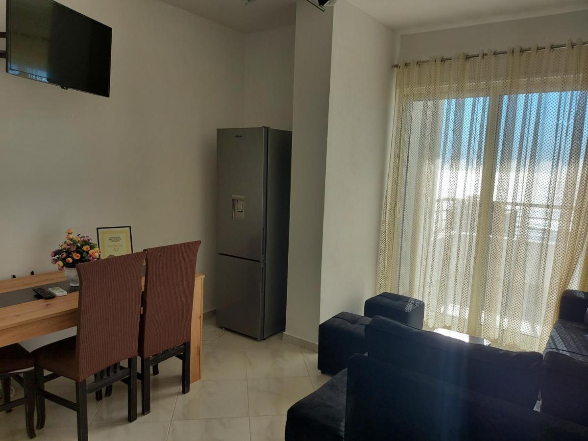 דורס Bral Apartment 7 - Two-Bedroom With Seaview מראה חיצוני תמונה