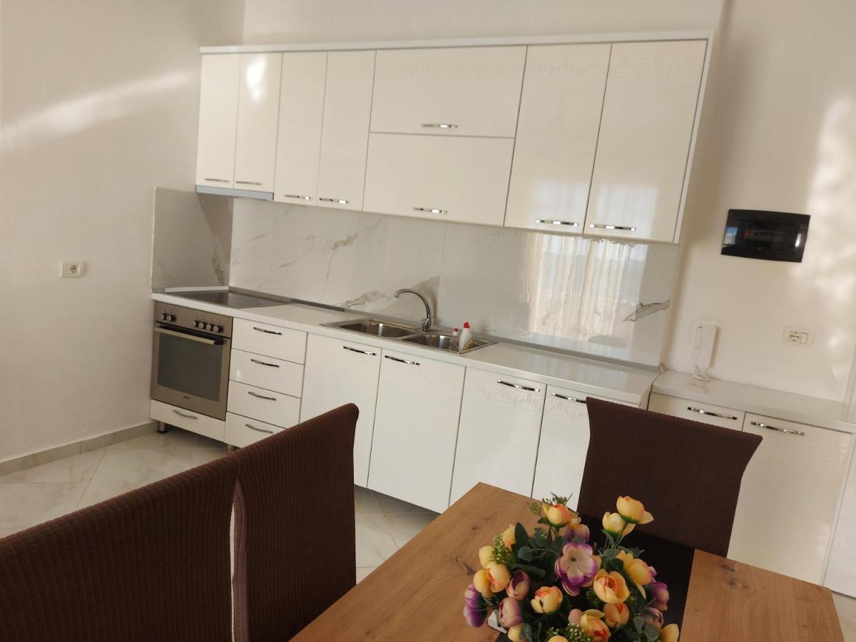 דורס Bral Apartment 7 - Two-Bedroom With Seaview מראה חיצוני תמונה