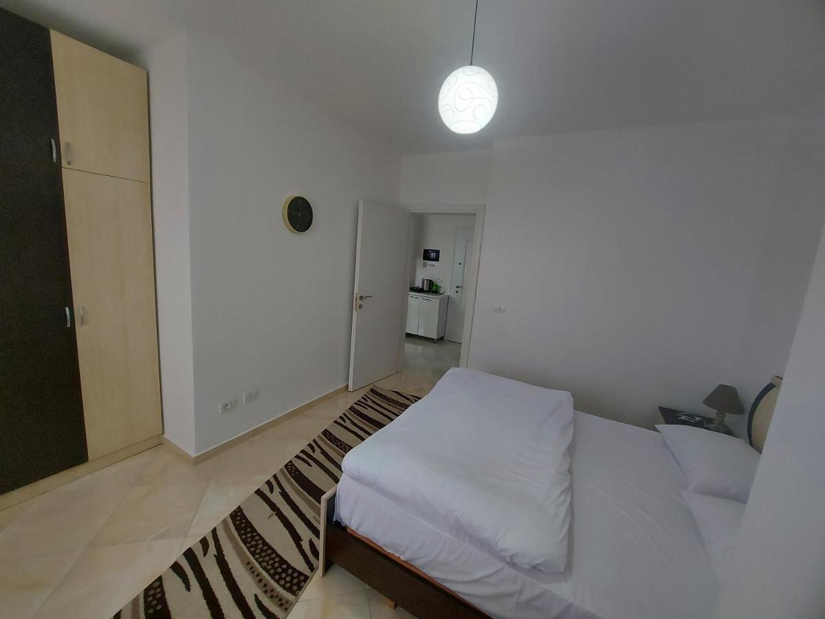 דורס Bral Apartment 7 - Two-Bedroom With Seaview מראה חיצוני תמונה